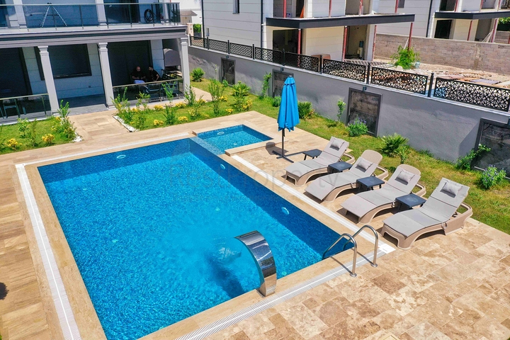 Spacious 4+1 villa in Kemer - Antalya area 