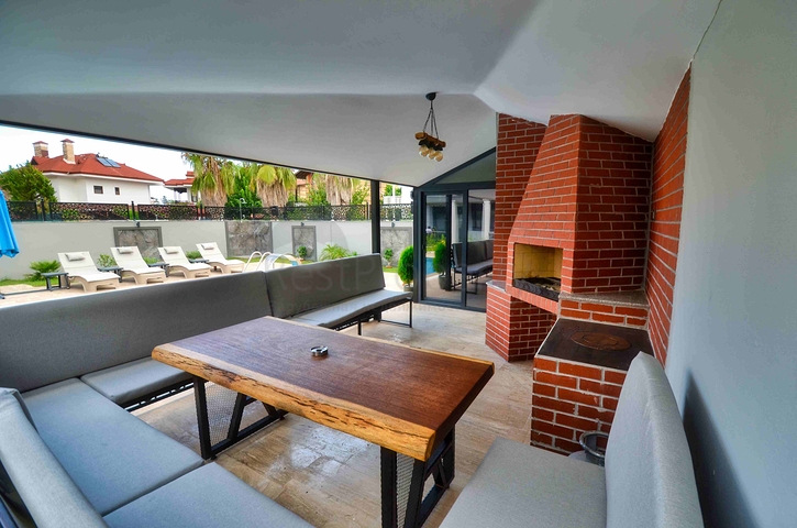 Spacious 4+1 villa in Kemer - Antalya area 