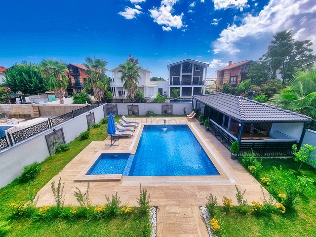 Spacious 4+1 villa in Kemer - Antalya area 