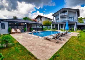 Spacious 4+1 villa in Kemer - Antalya area 