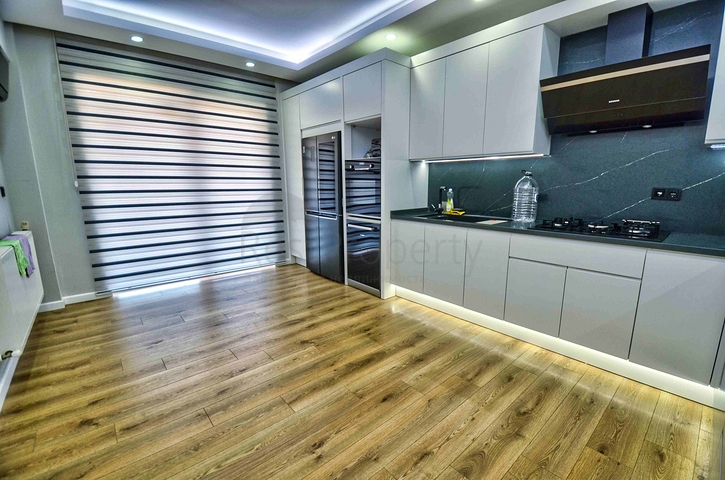 Spacious 4+1 apartment in Uncali - Antalya neighborhood 