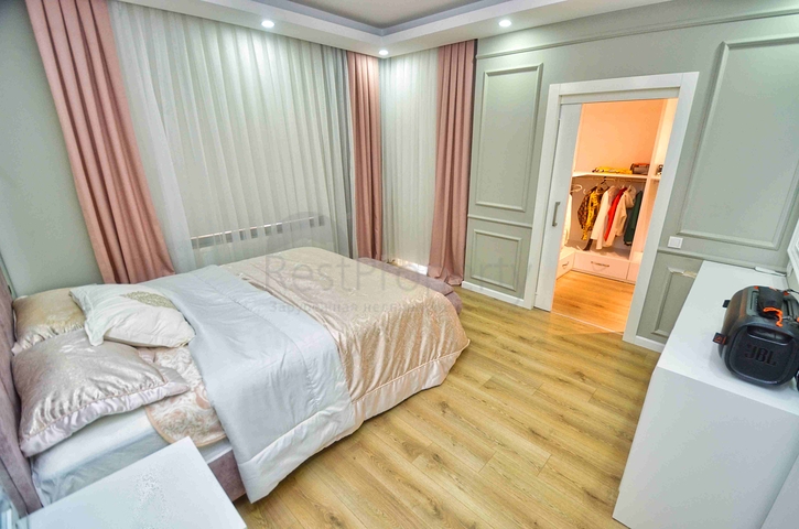 Spacious 4+1 apartment in Uncali - Antalya neighborhood 