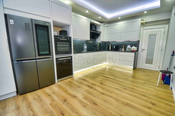 Spacious 4+1 apartment in Uncali - Antalya neighborhood 