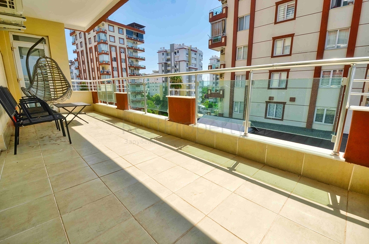 Spacious 4+1 apartment in Uncali - Antalya neighborhood 