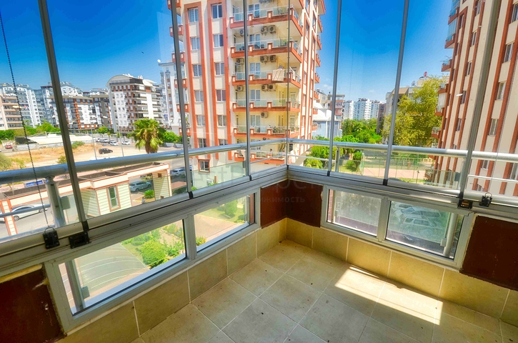 Spacious 4+1 apartment in Uncali - Antalya neighborhood 