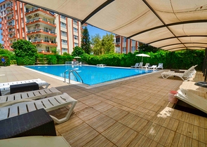 Spacious 4+1 apartment in Uncali - Antalya neighborhood 