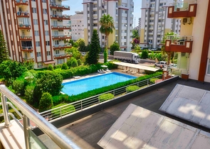 Spacious 4+1 apartment in Uncali - Antalya neighborhood 