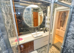 Spacious 4+1 apartment in Uncali - Antalya neighborhood 