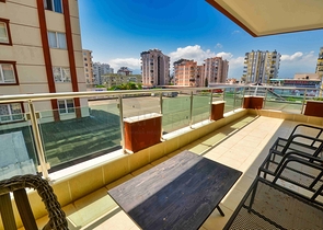 Spacious 4+1 apartment in Uncali - Antalya neighborhood 