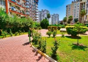 Spacious 4+1 apartment in Uncali - Antalya neighborhood 