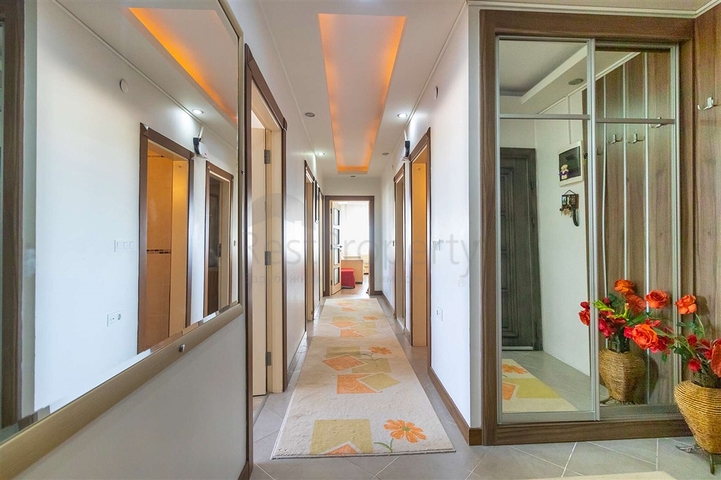 3+1 apartment in the neighborhood of Pynarbashi - Antalya 