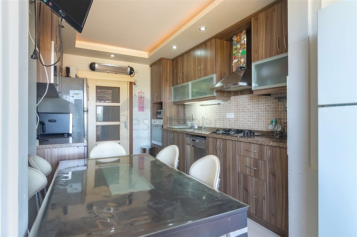 3+1 apartment in the neighborhood of Pynarbashi - Antalya 