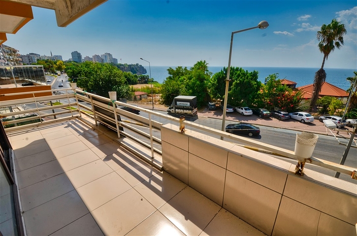 3+1 apartment in Antalya city center 
