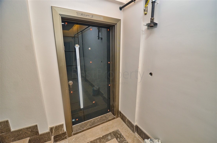 6+1 apartments in Antalya city center 