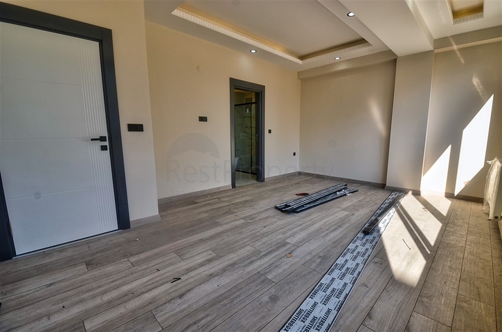 6+1 apartments in Antalya city center 