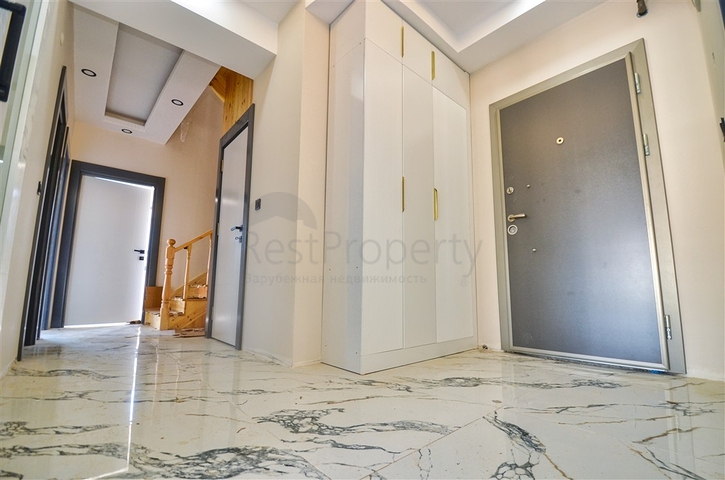 6+1 apartments in Antalya city center 