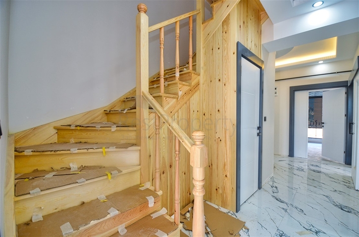 6+1 apartments in Antalya city center 