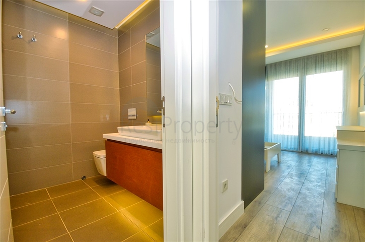 A 4+1 apartment in the Uncali - Antalya neighborhood 