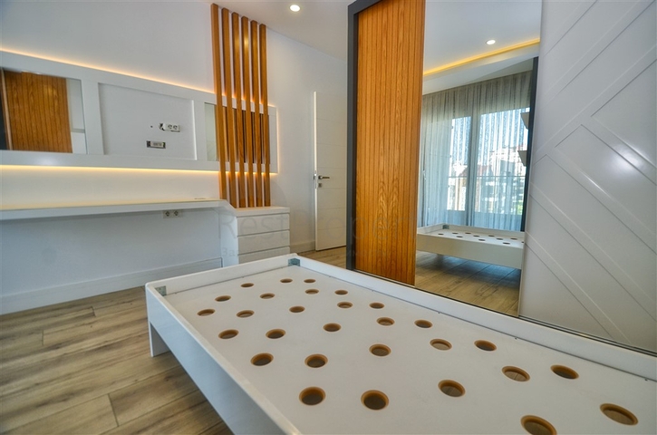A 4+1 apartment in the Uncali - Antalya neighborhood 