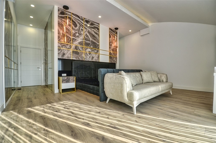 A 4+1 apartment in the Uncali - Antalya neighborhood 