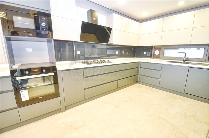 A 4+1 apartment in the Uncali - Antalya neighborhood 