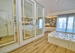 A 4+1 apartment in the Uncali - Antalya neighborhood 