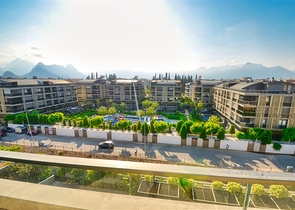A 4+1 apartment in the Uncali - Antalya neighborhood 
