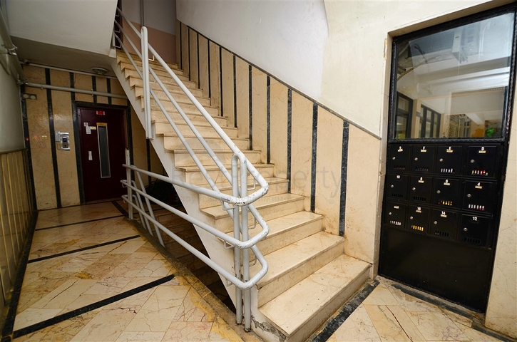 4+1 duplex apartment in Antalya city center