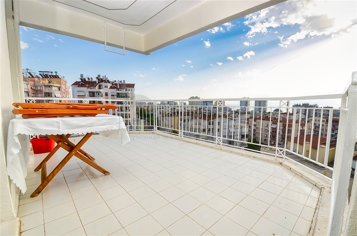 4+1 duplex apartment in Antalya city center