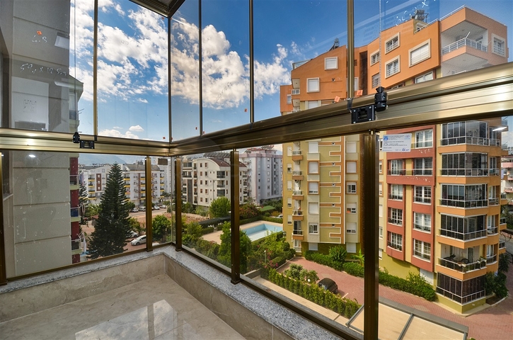 4+1 apartments in Konyaalti - Antalya area