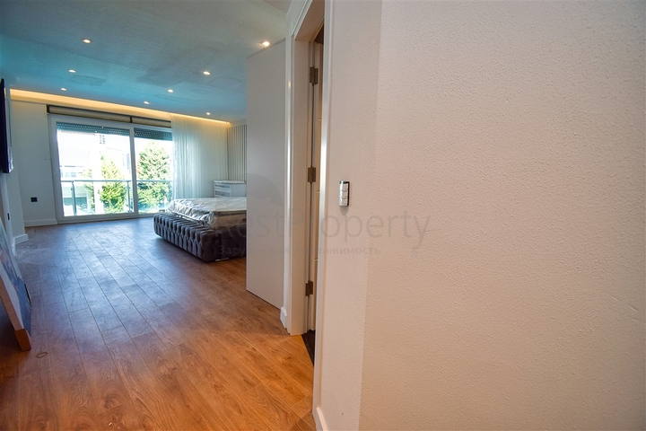 4+1 villas in the Guzeloba - Antalya neighborhood