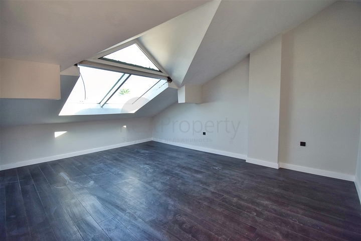 4+1 villas in the Guzeloba - Antalya neighborhood