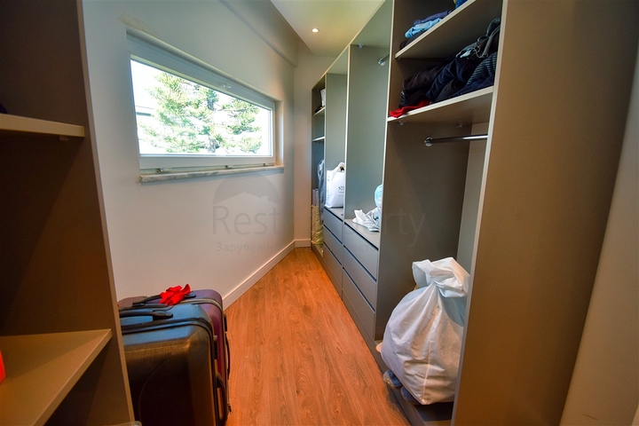 4+1 villas in the Guzeloba - Antalya neighborhood