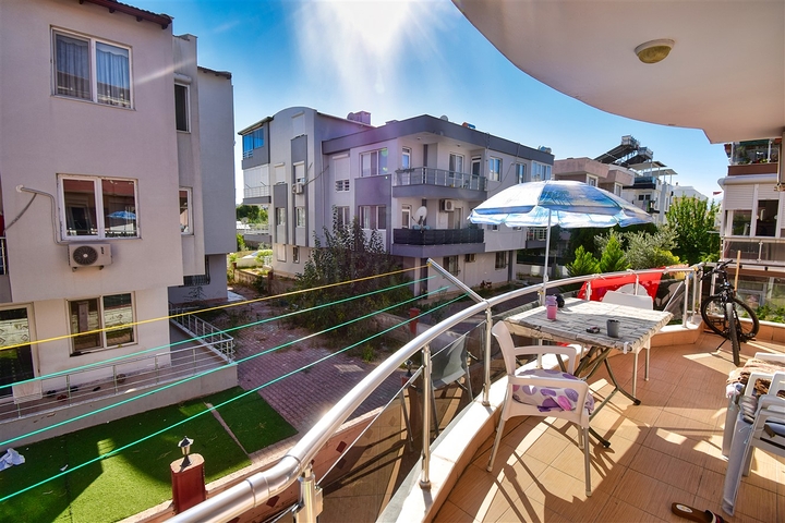 2+1 apartment in the area of Lara Antalya 