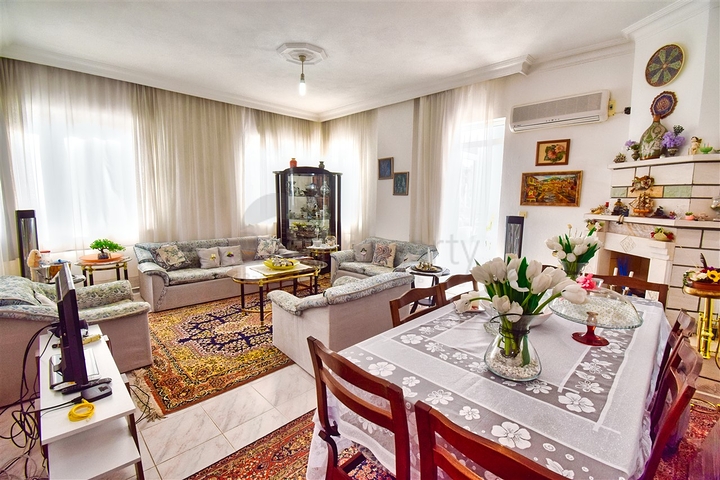 A 3+1 apartment in the Guzeloba - Antalya neighborhood 