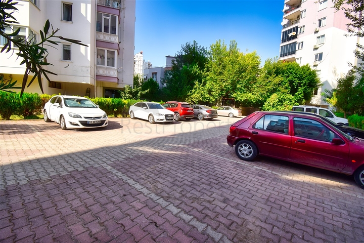 A 3+1 apartment in the Guzeloba - Antalya neighborhood 
