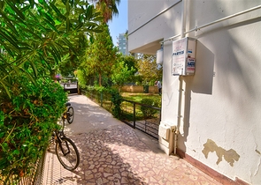 A 3+1 apartment in the Guzeloba - Antalya neighborhood 