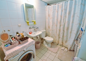 A 3+1 apartment in the Guzeloba - Antalya neighborhood 