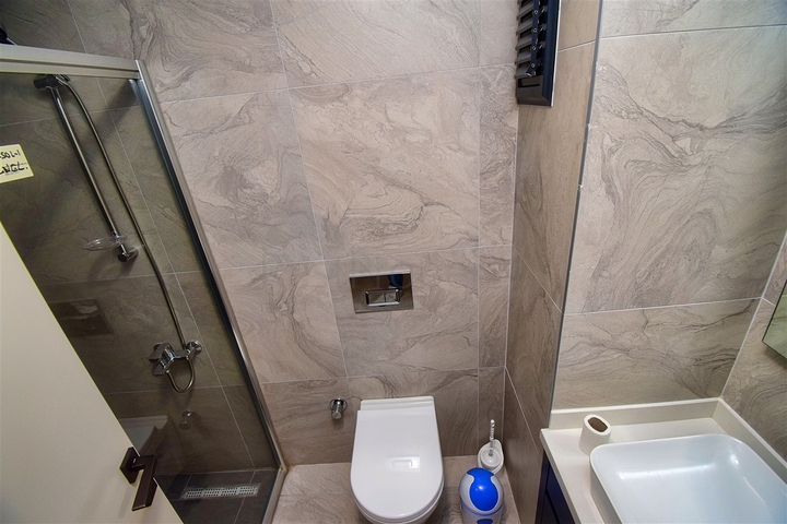 5+1 duplex apartment in Uncali - Antalya neighborhood