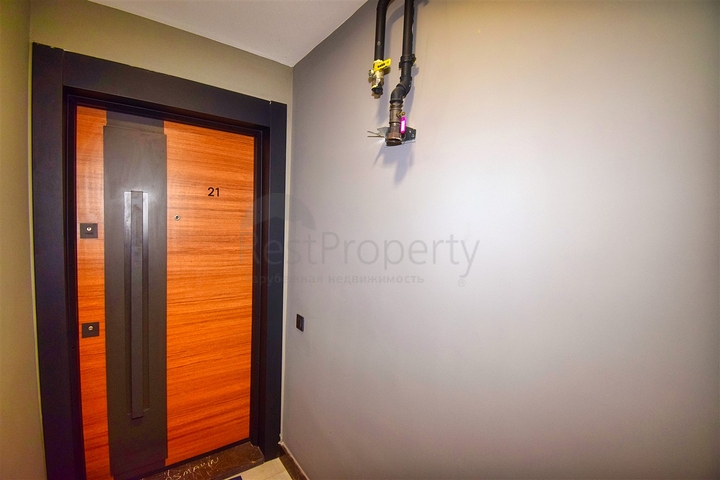 5+1 duplex apartment in Uncali - Antalya neighborhood