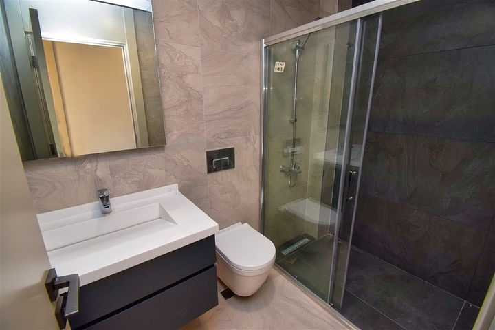 5+1 duplex apartment in Uncali - Antalya neighborhood