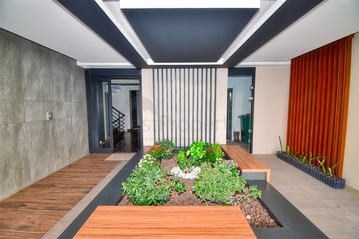 5+1 duplex apartment in Uncali - Antalya neighborhood