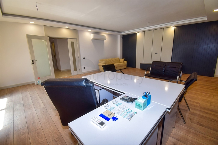 5+1 duplex apartment in Uncali - Antalya neighborhood