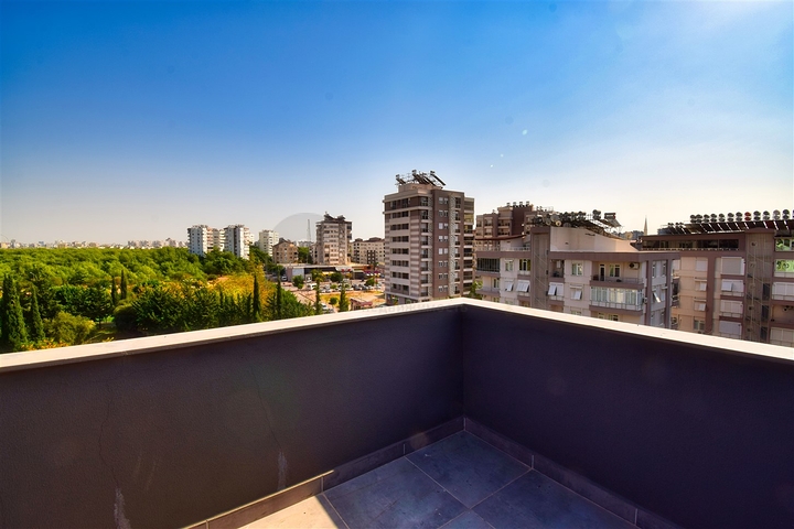5+1 duplex apartment in Uncali - Antalya neighborhood