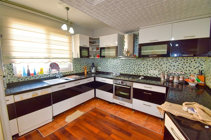 4+2 villa in the area of Lara Antalya