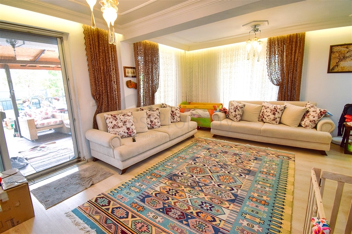 4+2 villa in the area of Lara Antalya