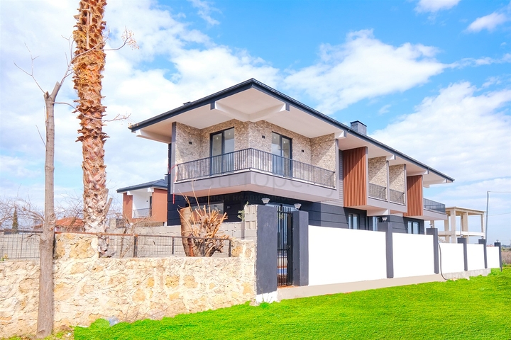 4+2 villas in Doshemealti - Antalya area 