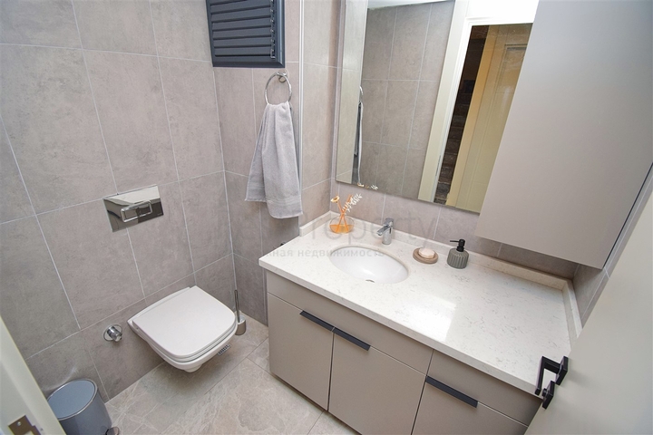 A 2+1 apartment in the Guzeloba - Antalya neighborhood