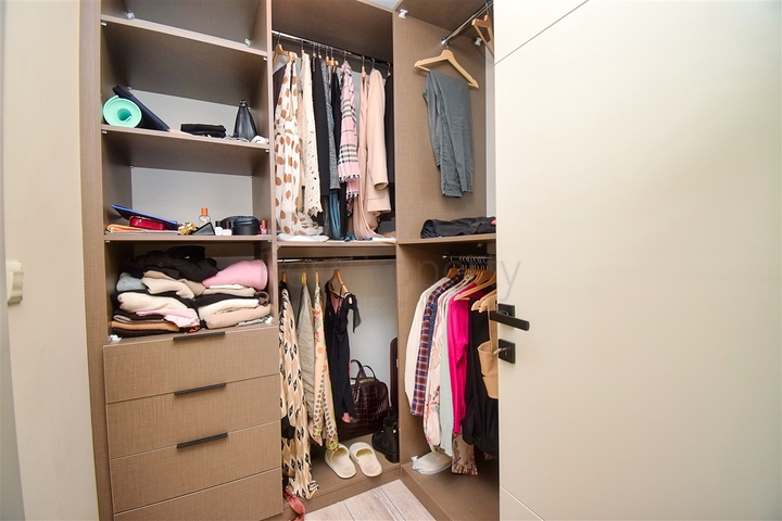 A 2+1 apartment in the Guzeloba - Antalya neighborhood