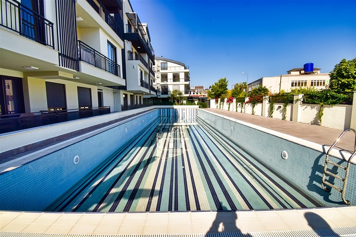 A 2+1 apartment in the Guzeloba - Antalya neighborhood